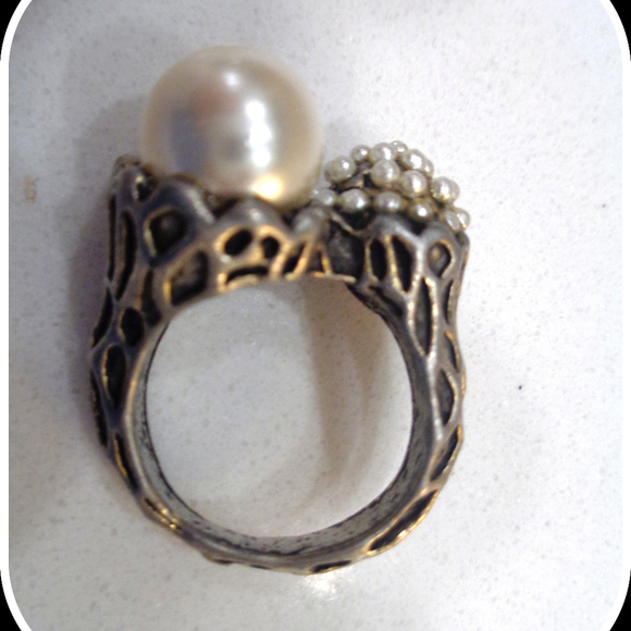 VINTAGE EUROPEAN TOTEM ART IMITATION PEARL RING 7 - Picture 2 of 5